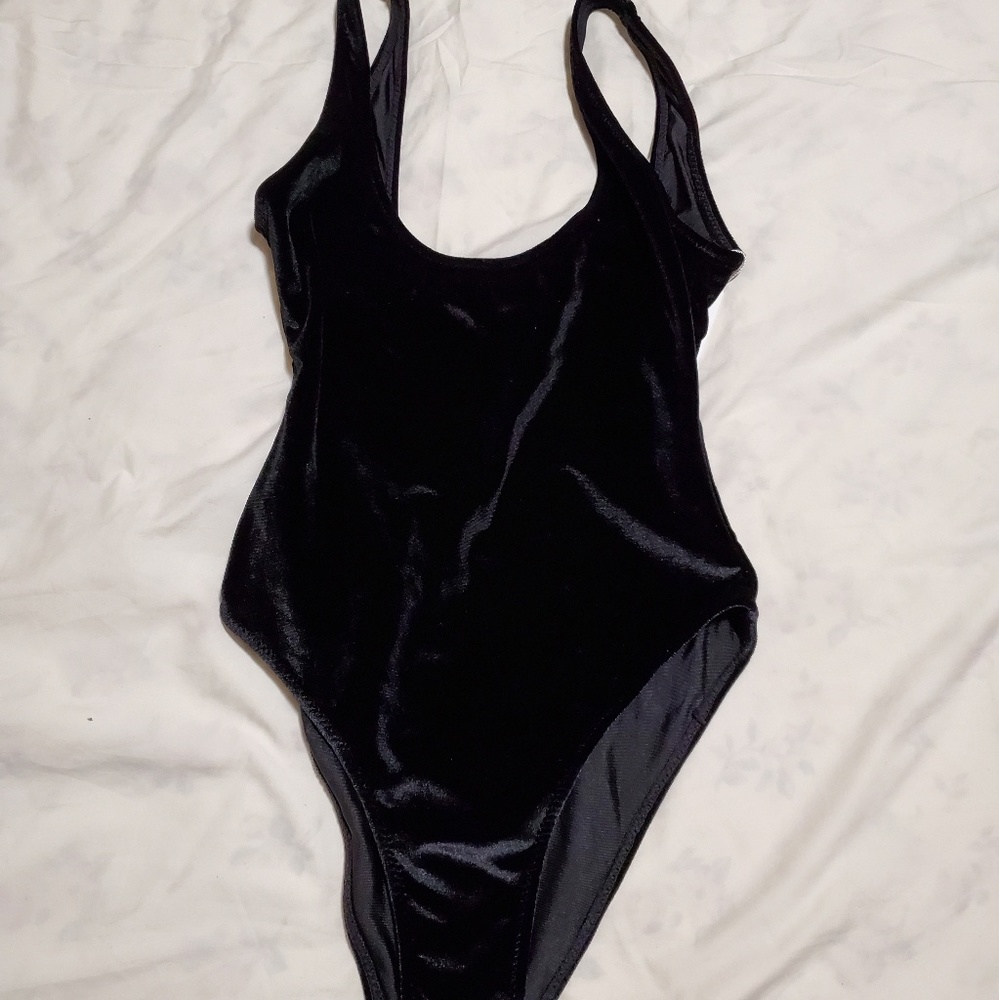 Bathing suit